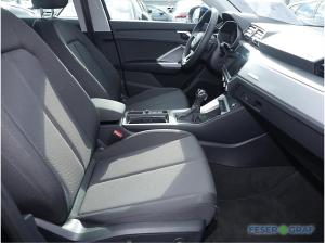 Audi Q3 35 TDI advanced ACC AHK LED Navi RüKa Sitzh.