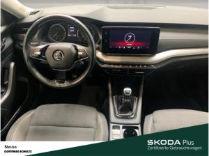Skoda Octavia Combi AMBITION TDI AHK LED EINPARKHILFE SMART-LINK SITZHEIZUNG