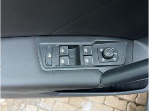 Volkswagen Tiguan Elegance 2,0 l TDI DSG Kamera Navi Standhzg