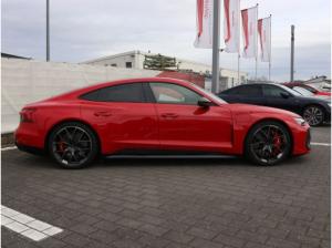 Audi RS e-tron GT performance AKTIVFAHRWERK*KERAMIK