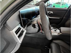 BMW M3 Competition M xDrive Limousine * M Driver's Package * Lenkradheizung * Komfortzugang * Aktive Sitzbe