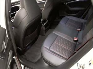 Audi RS6 Avant performance quattro tiptronic