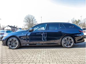 BMW 520 520d Touring M Sport AHK Pano DA+ STHZ PAP LCProf