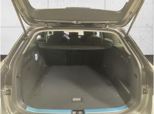 Skoda Superb Combi 2.0 TDI Selection ACC LED NAVI AHK