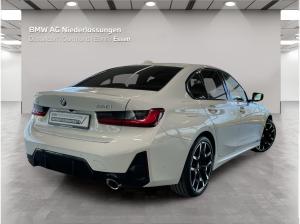 BMW 330 i xDrive Limousine M Sport AHK Kamera HiFi