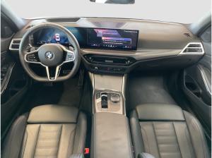 BMW 330 i xDrive Limousine M Sport AHK Kamera HiFi