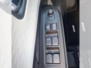 Suzuki Swift 1.2 Hybrid MT Club Navi Klima 6Jahre Garantie