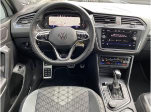 Volkswagen Tiguan Allspace 2.0 TDI DSG R-Line 4MOT NAVI RFK Matrix-LED AHK