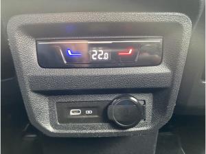Volkswagen Tiguan Allspace 2.0 TDI DSG R-Line 4MOT NAVI RFK Matrix-LED AHK