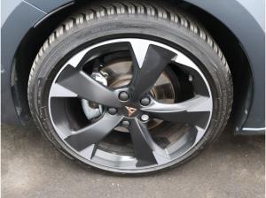 Cupra Leon ST 1.5 eTSI DSG / Navi, FullLink, LED, RFK
