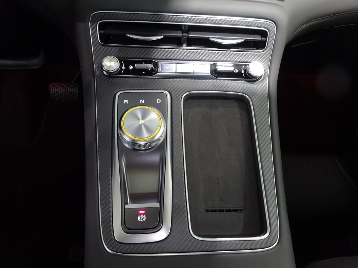MG S6 EV
