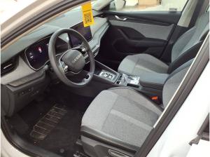 Skoda Octavia Combi Selection 1.5 TSI e-TEC 110kW DSG - SHZ LED Navi Rear View HUD Smart Link Einparkhilfe MFL