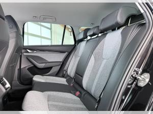 Skoda Octavia Combi Tour 2.0 TDI ACC/AHK/Kamera/LED