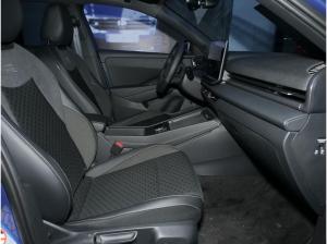 Volkswagen T-Roc 1.5 eTSI DSG R-Line NAVI KAMERA IQ.LIGHT HuD