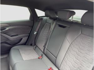Audi A6 Sportback S line business e-tron quattro