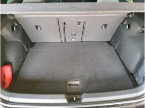 Volkswagen Golf VIII 1.5 eTSI R-Line *DSG*LED*Einparkhilfe