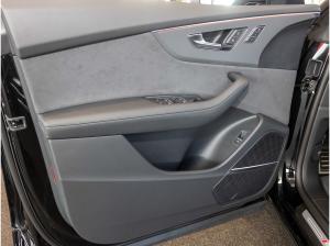 Audi RS Q8 Dynamik-PLUS/ 305km/h/ Keramik/Pano/ Standhzg./ RS-Abgas /AHK 183T€ UPE