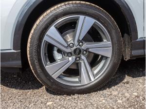 Audi Q2 S line 35TFSI Stronic 18" / S-Interieur / Assistenz