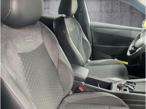 Volkswagen T-Roc 1.5 eTSI DSG R-line