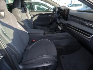 Skoda Superb Sportline 2,0l TDI DSG 4x4 * RFK SHZ AHK*