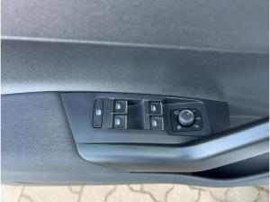 Volkswagen Polo 1.0 TSI Style 5-Gang LED Navi PDC Sitzhzg