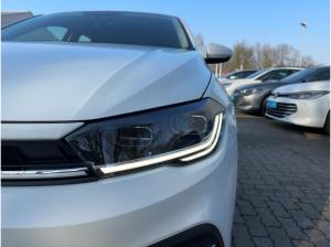 Volkswagen Polo 1.0 TSI Style 5-Gang LED Navi PDC Sitzhzg