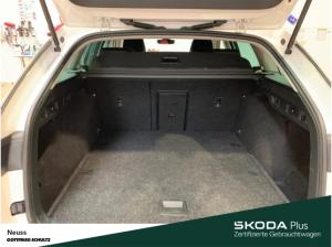 Skoda Octavia Combi STYLE TDI NAVI SITZHEIZUNG EINPARKHILFE LED