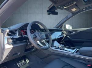 Audi RS Q8 performance RS-AGA/KERAMIK 305KM/H PANO AHK *SOFORT VERFÜGBAR*