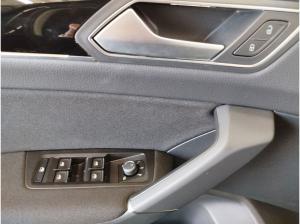 Volkswagen Touran 2.0 TDI DSG Highline DAB+ IQDrive Navi RearView Standheizung FrontAssist TravelAssist TrailerAssist