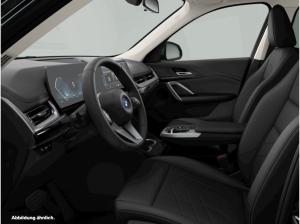 BMW iX1 xDrive30 xLine PANO ACC RFK NAVI Standh.