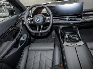 BMW 540 540d xDrive 21  M-Sport Pro Pano DA Prof. HuD 360° B/W uvm.