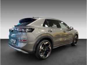 Volkswagen T-Roc 1.5 eTSI DSG Style IQ.Drive Pano