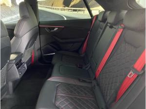 Audi Q8 50 TDI quattro S line competition plus CARBON+MATRIX+AHK+RWO