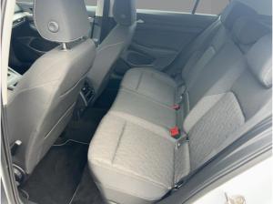 Volkswagen Golf VIII 1.5 eTSI Life DSG LED Panorama ACC