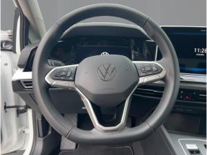 Volkswagen Golf VIII 1.5 eTSI Life DSG LED Panorama ACC