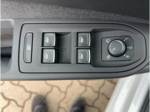 Volkswagen Golf VIII 1.5 eTSI Life DSG LED Panorama ACC