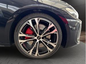 Audi A5 Avant e-hybrid quattro 270 kW S tronic / Tech pro / HUD / AHK / PANO / B & O / MEMORY