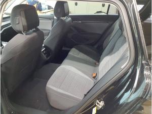 Skoda Superb Combi 2.0 TDI DSG SELECTION*MATRIX*HUD*AHK*PDC*SHZ*NAVI*KLIMA
