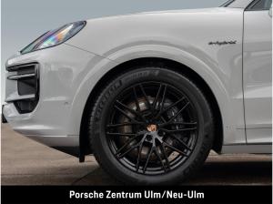 Porsche Cayenne E-Hybrid Coupé Black Edition kreide, SportDesign-Paket, AHK, 21-Räder, InnoDrive, Sitzbelüftung
