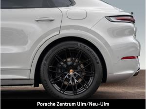 Porsche Cayenne E-Hybrid Coupé Black Edition kreide, SportDesign-Paket, AHK, 21-Räder, InnoDrive, Sitzbelüftung