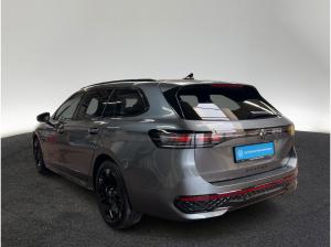 Volkswagen Passat 1.5 eTSI R-Line DSG Pano AHK IQ.Light DCC