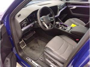 Volkswagen Touareg 3.0 TDI R-LINE AHK STANDHEIZUNG PANO 170KW WINTERREIFEN