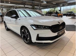 Skoda Superb Combi Sportline 2,0 TDI 7-Gang-DSG 4x4 sofort verfügbar