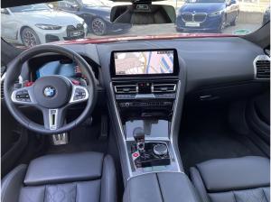 BMW M8 Competition Coupé xDrive 360° B&W Carbon ext.