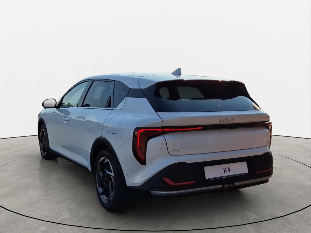 Kia K4