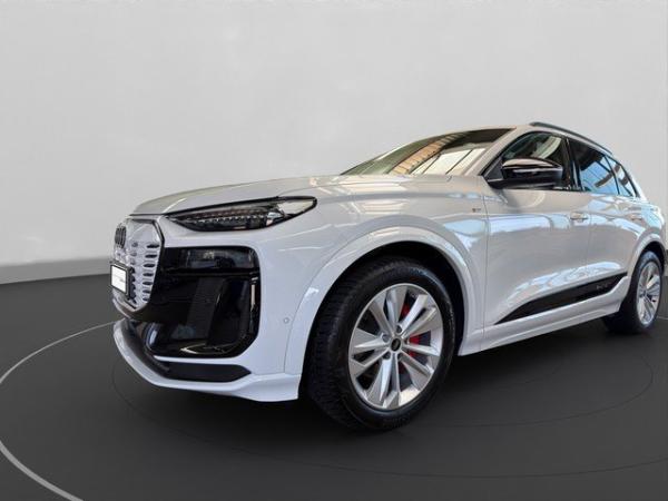 Audi Q6 e-tron performance *LED*AHK*LUFT*HUD* AHK Virtual