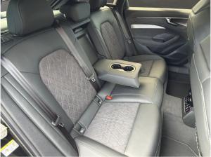 Audi A6 Avant e-hybrid quattro S tronic