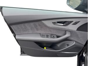 Audi Q8 S-LINE BUSINESS LASERLICHT AHK ALLRADLENKUNG HUD B&O SITZMEMORY 21''