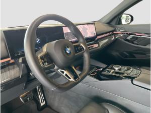 BMW 520 xDrive Limousine ⚠️ LF 0,61 ⚠️ M Sport AHK Harman/K LED
