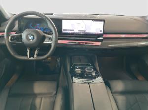 BMW 520 xDrive Limousine ⚠️ LF 0,61 ⚠️ M Sport AHK Harman/K LED